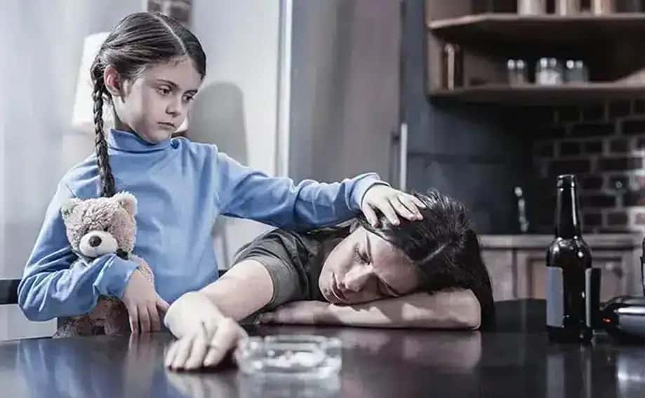 اعتیاد چگونه ازدواج و خانواده را از بین می برد
